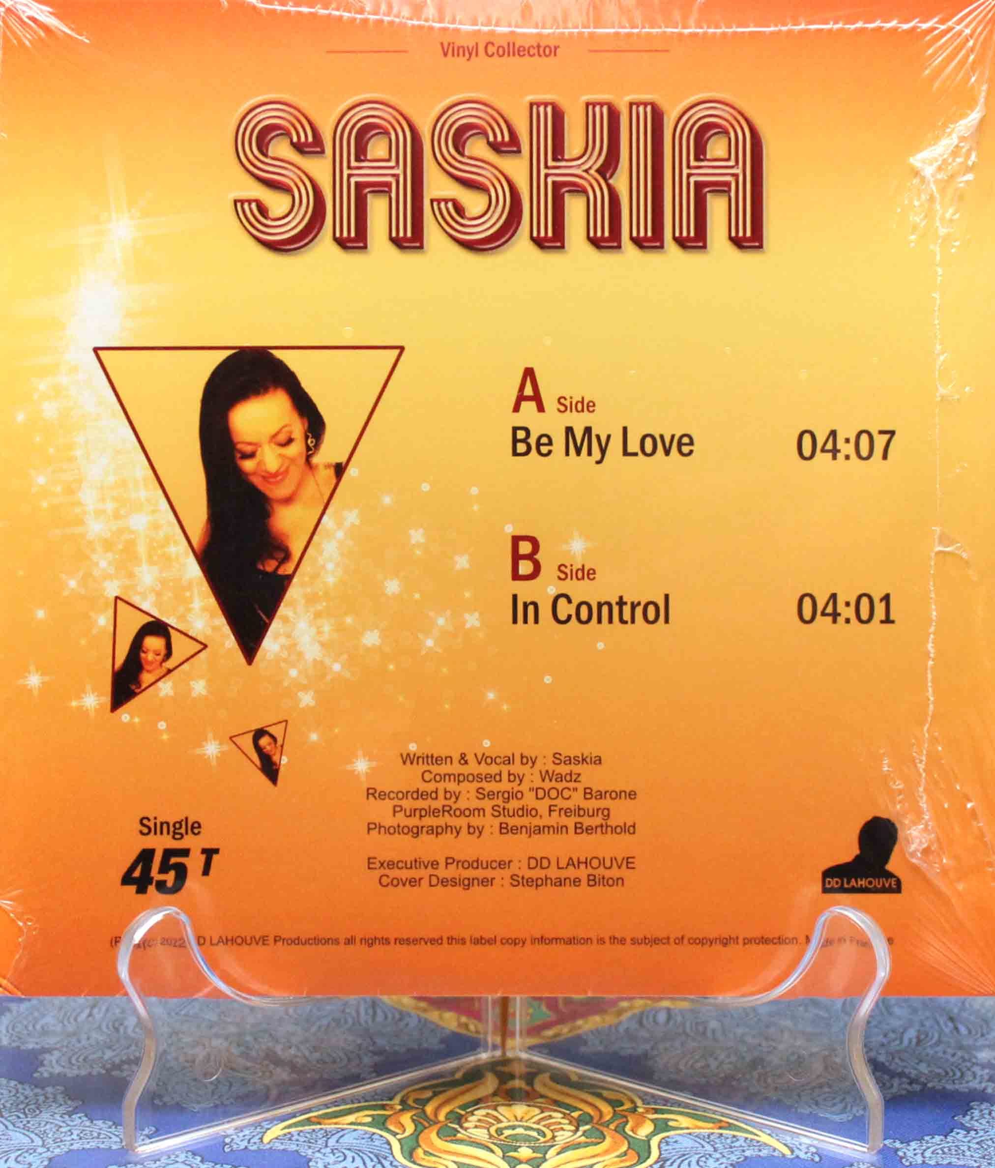 Saskia Be My Love 02