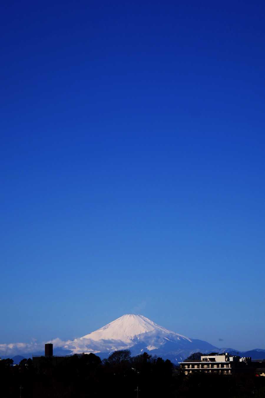 雪の後の青空の富士山 2023年2月