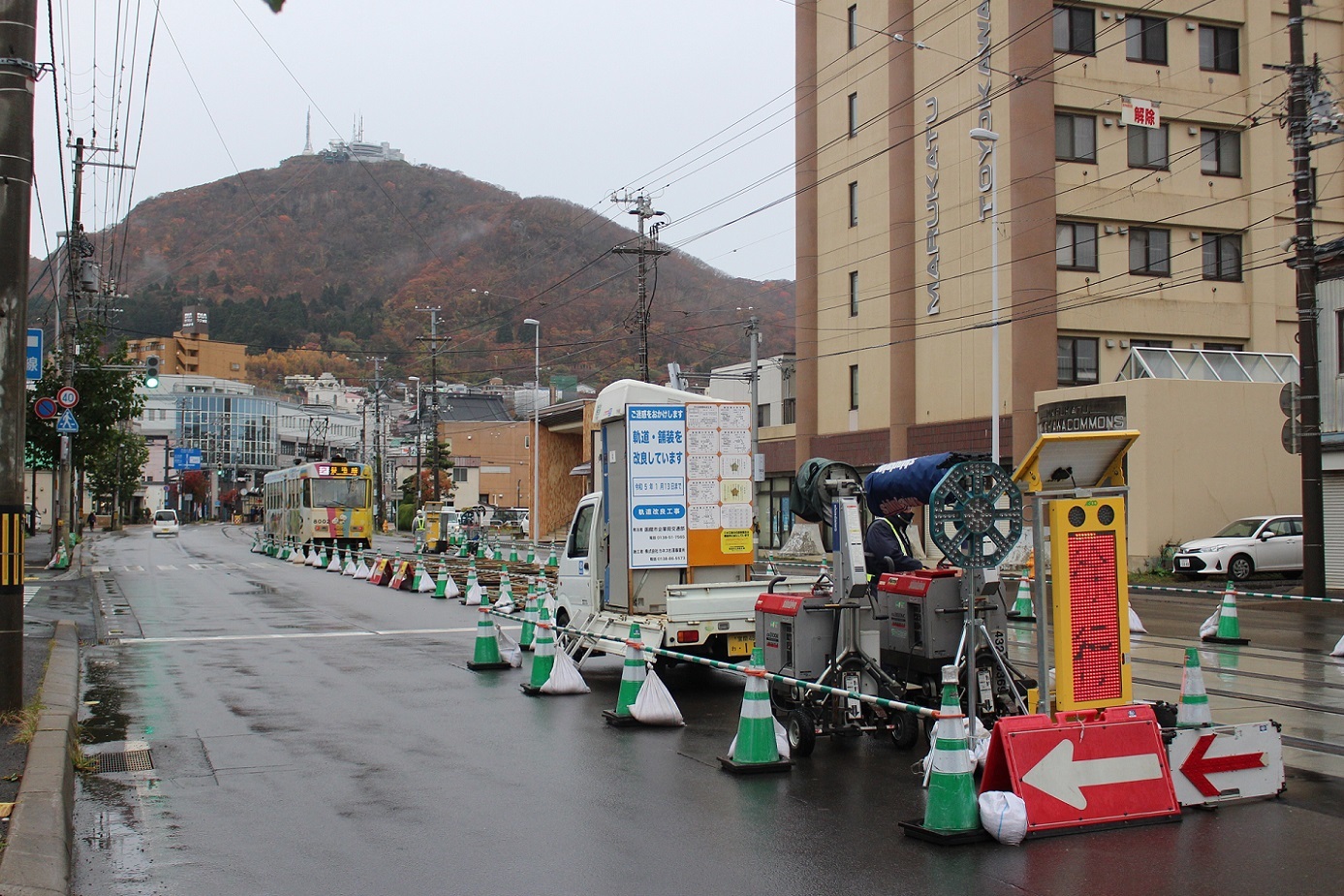 函館市電の保線作業(2022年11月3日)a12