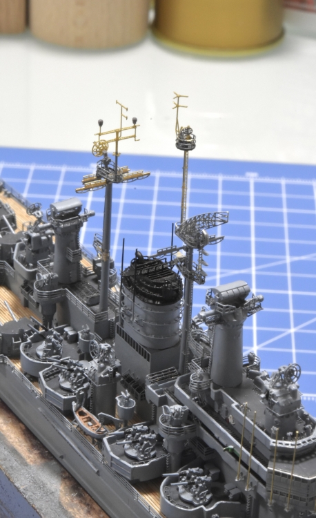 米海軍 重巡洋艦 【デ・モイン（USS DES MOINES CA-134)】(1948年 竣工時）主砲 製作中 マスト レーダー製作FpSGh28aYAAyO2E◆模型製作工房 聖蹟