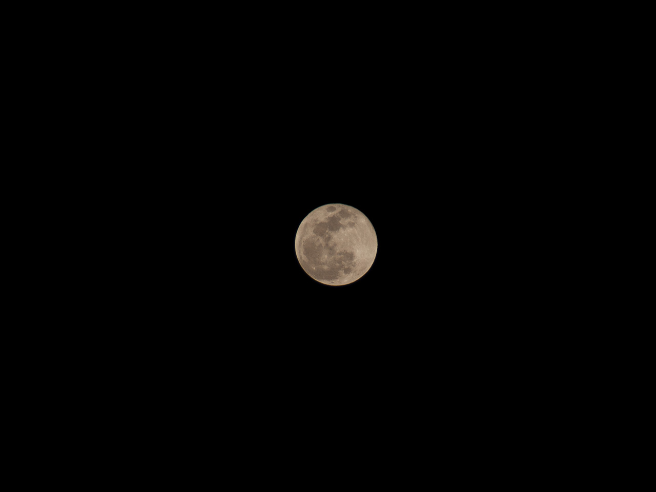 moon9_L.jpg