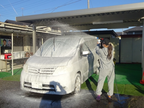 「娘が宣伝カーを乗る事となり洗車しました！」 (11)