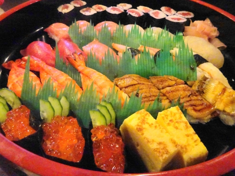 「お寿司の盛り合わせ」
