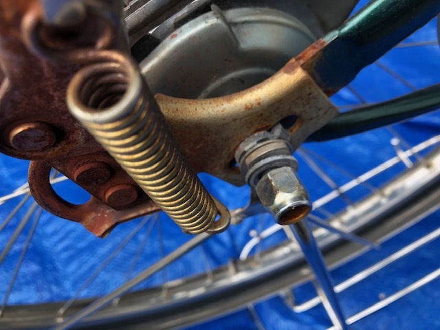 自転車 ロココ チェーン タイプ型のタイヤ交換後輪
